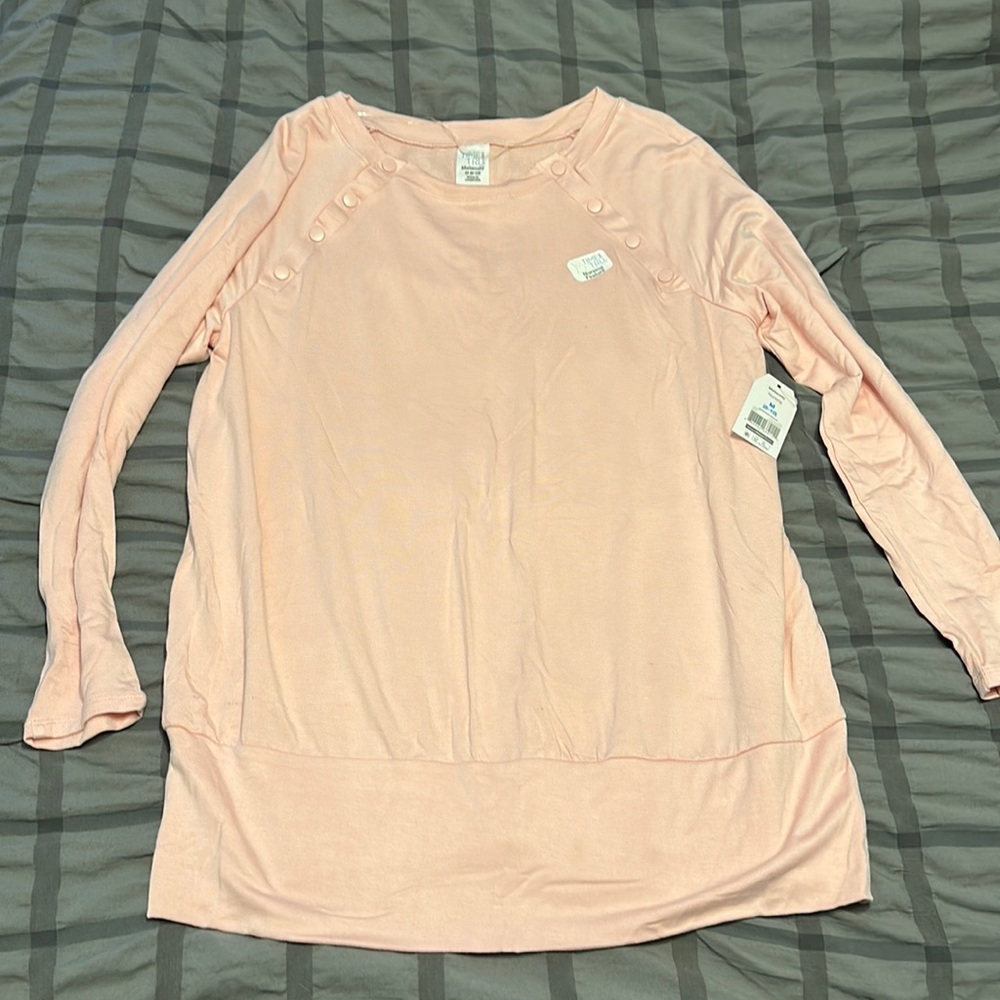 Host Pick 🤰🏼Maternity long sleeve shirt